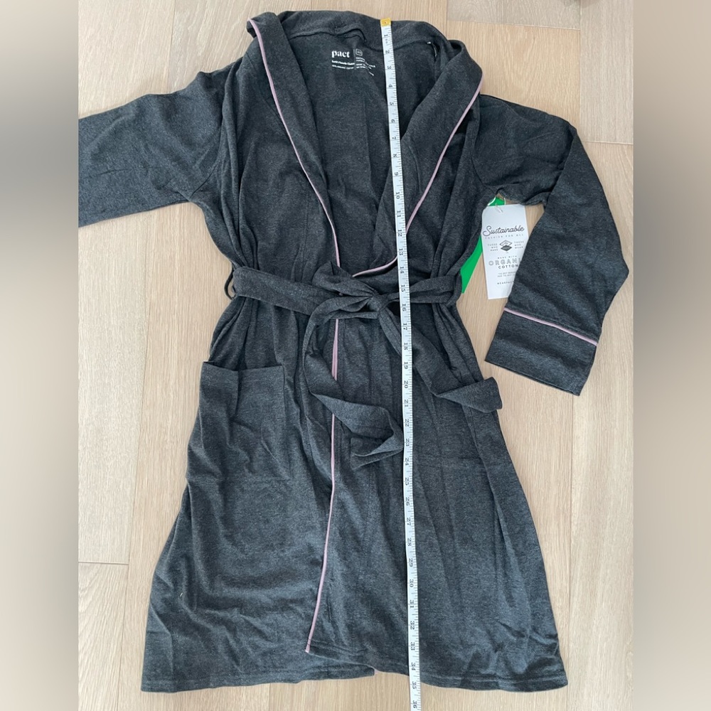 NWT Pact Robe+Voted #1+Organic cotton.+Charcoal+Lavender+100% Cotton - Picture 3 of 5